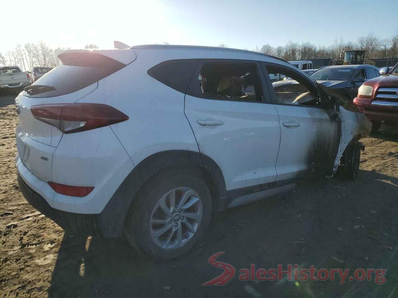 KM8J3CA43JU763988 2018 HYUNDAI TUCSON