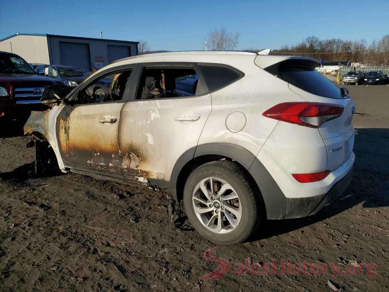 KM8J3CA43JU763988 2018 HYUNDAI TUCSON