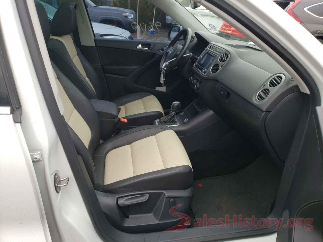 WVGBV7AX5GW586308 2016 VOLKSWAGEN TIGUAN