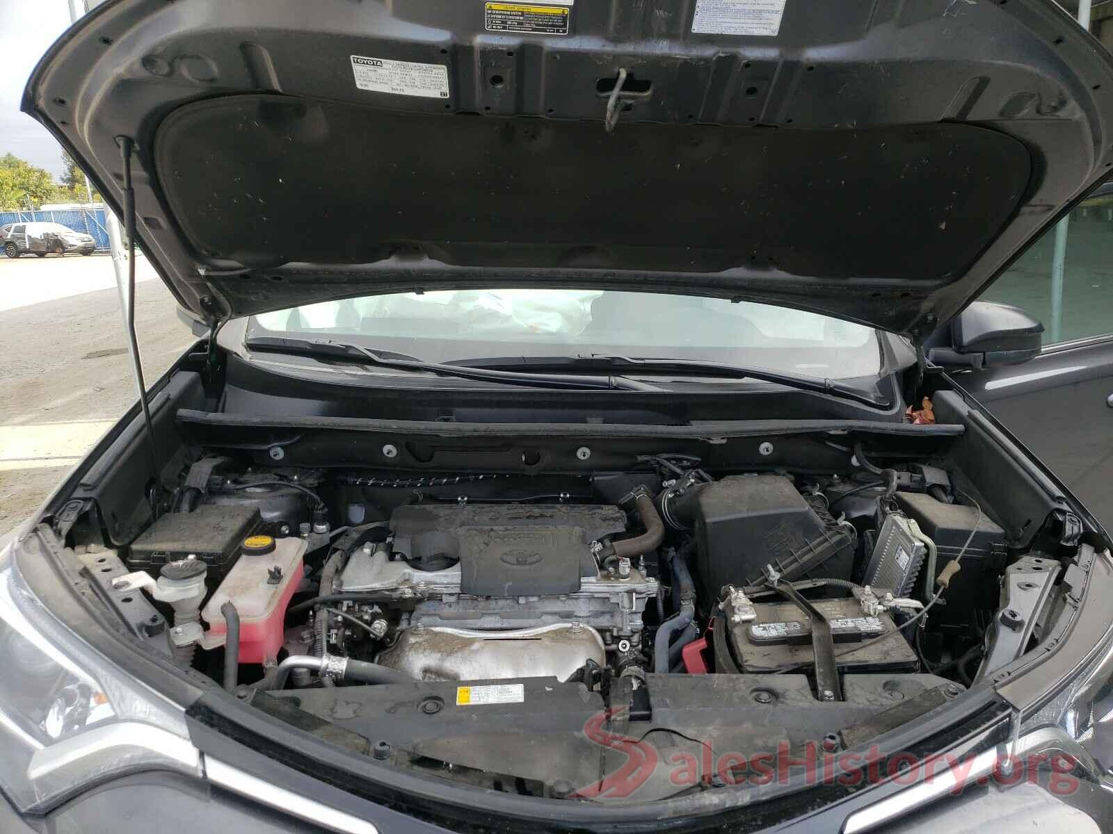 2T3ZFREV4JW447085 2018 TOYOTA RAV4