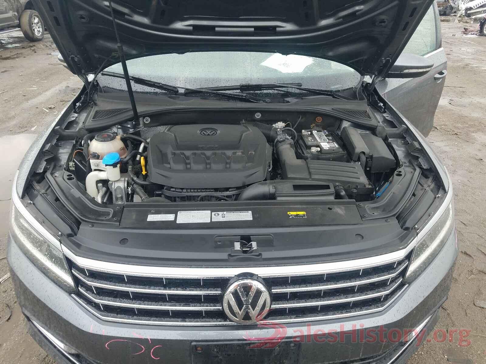 1VWBA7A3XJC044429 2018 VOLKSWAGEN PASSAT