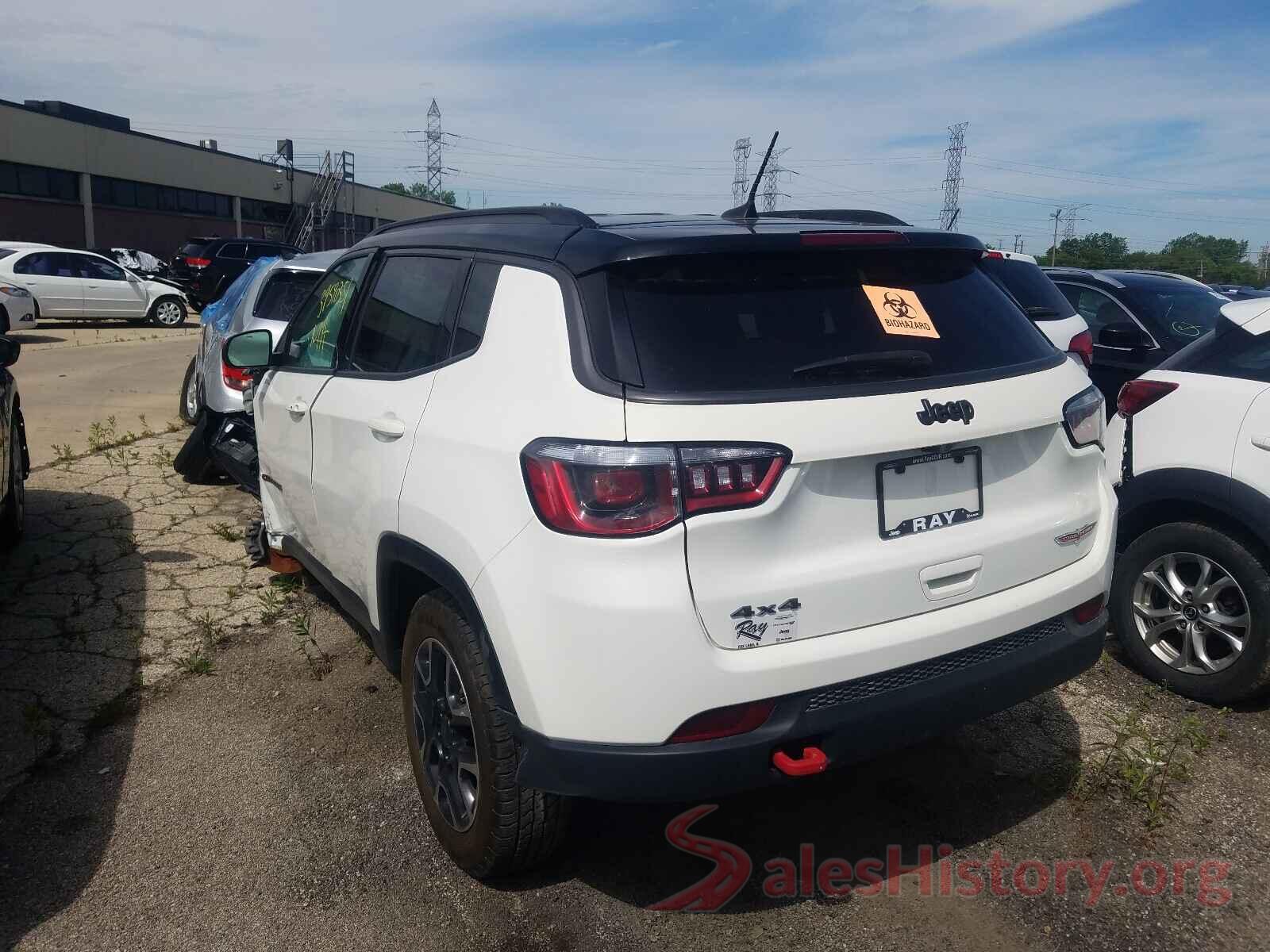 3C4NJDDB0KT671762 2019 JEEP COMPASS