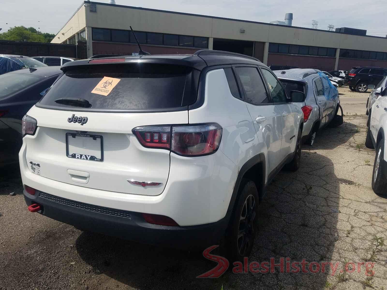 3C4NJDDB0KT671762 2019 JEEP COMPASS