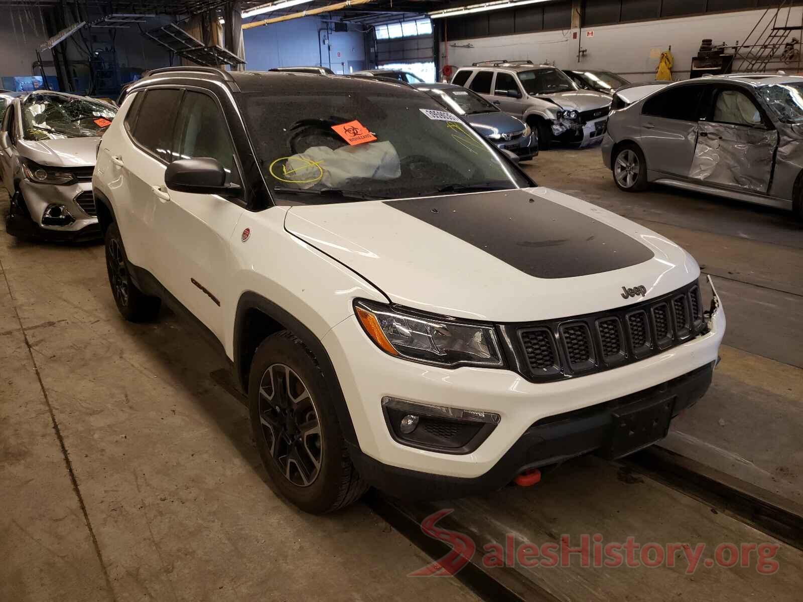 3C4NJDDB0KT671762 2019 JEEP COMPASS