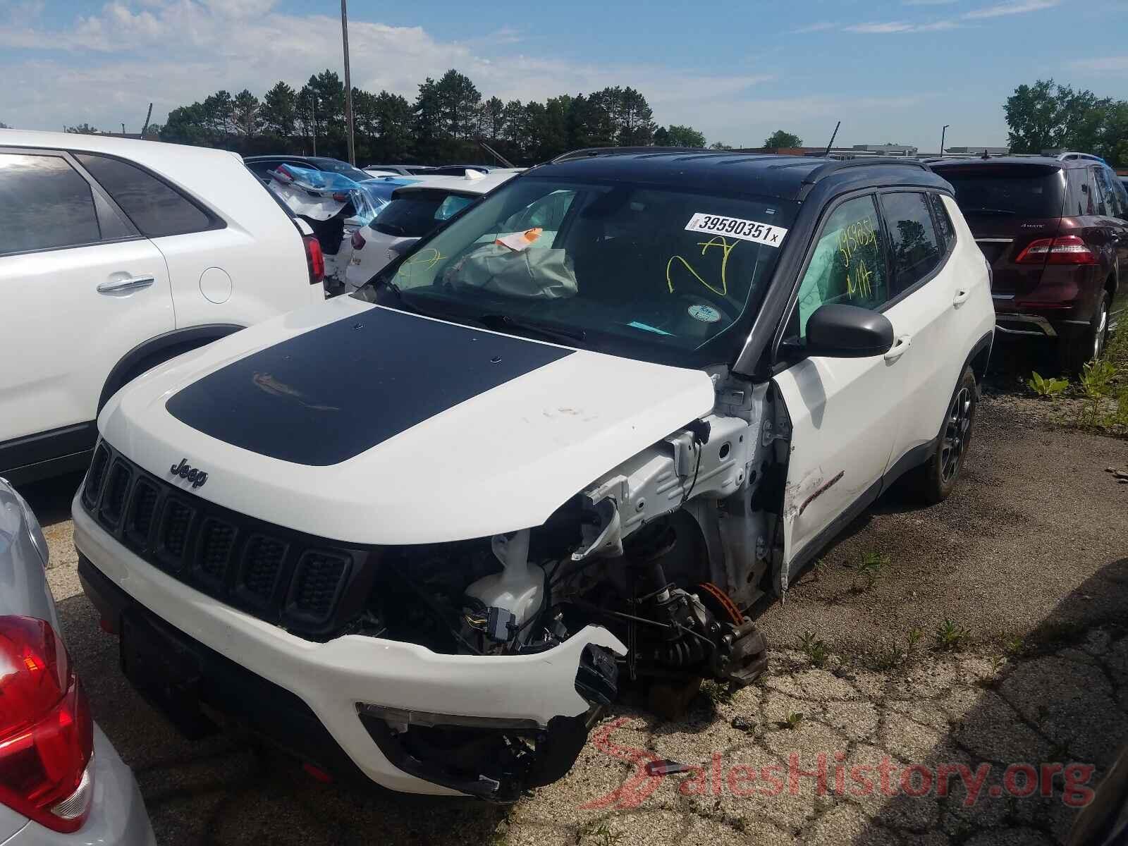 3C4NJDDB0KT671762 2019 JEEP COMPASS