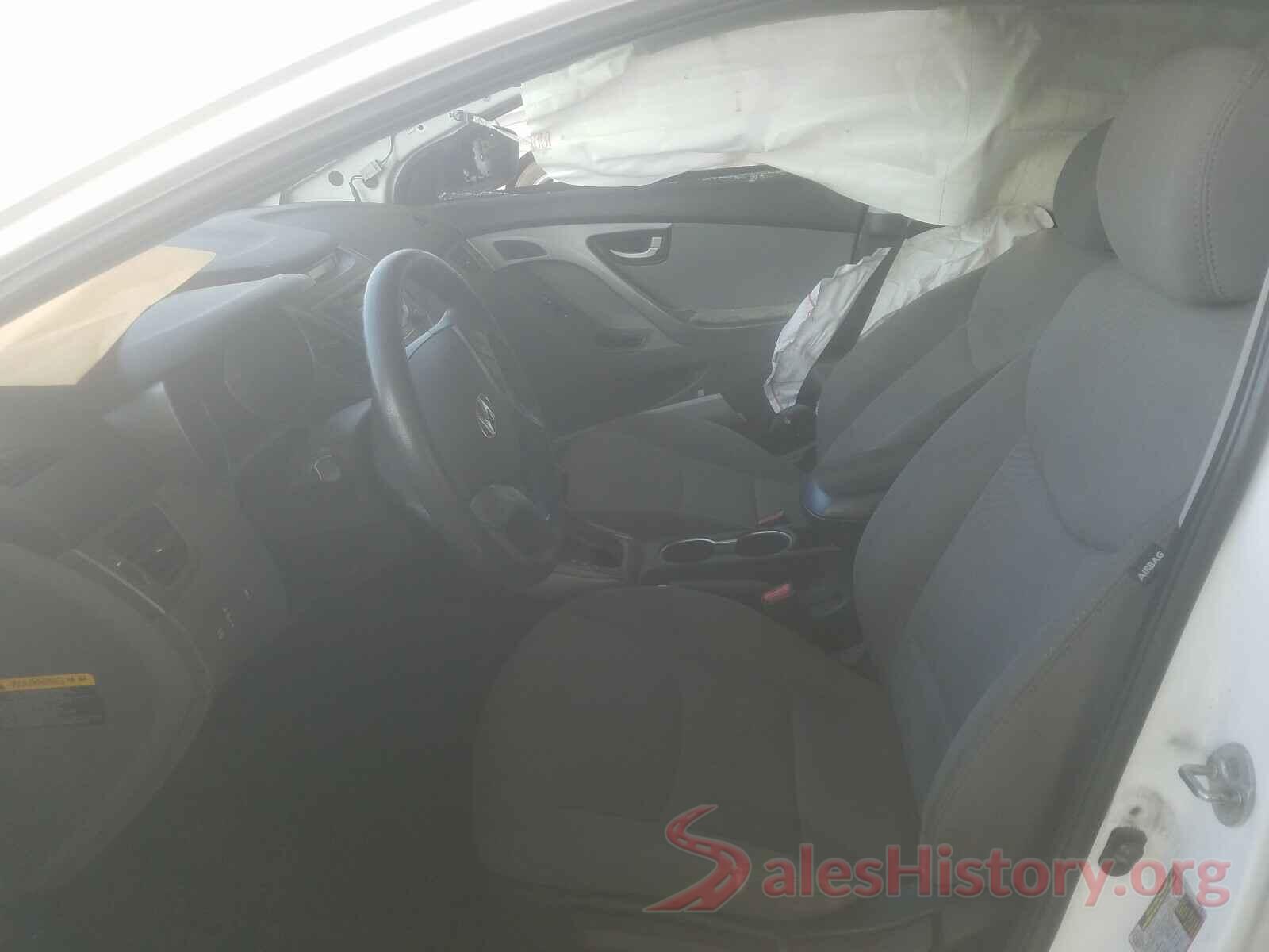 5NPDH4AE8GH698284 2016 HYUNDAI ELANTRA