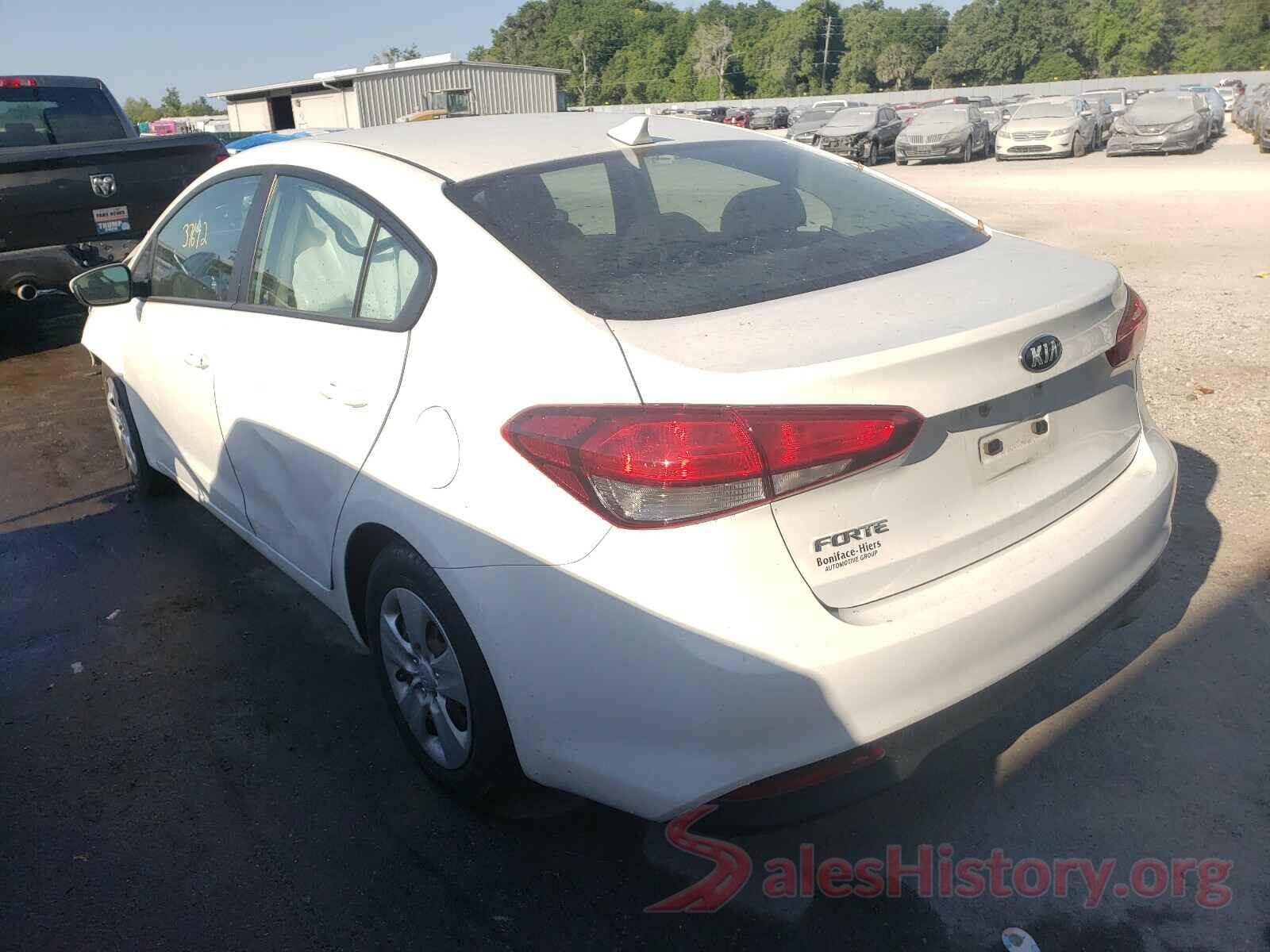 3KPFK4A7XHE037535 2017 KIA FORTE