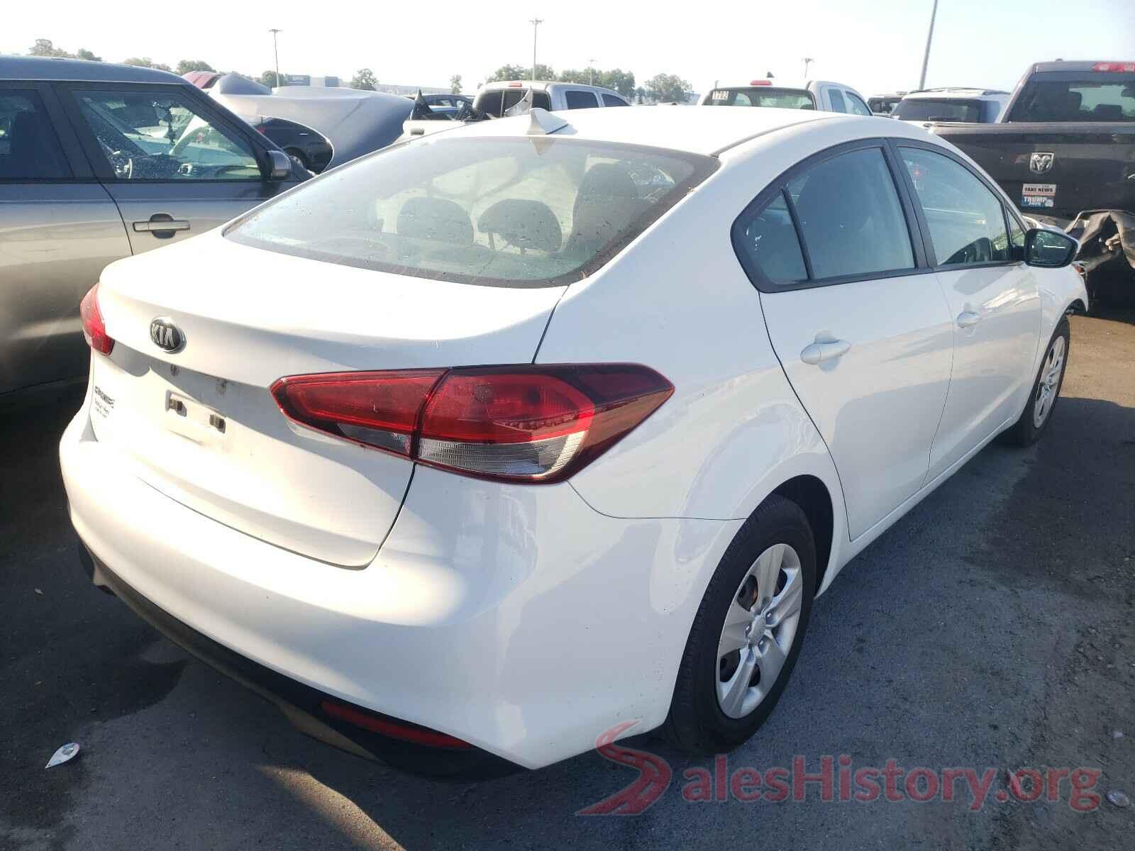 3KPFK4A7XHE037535 2017 KIA FORTE