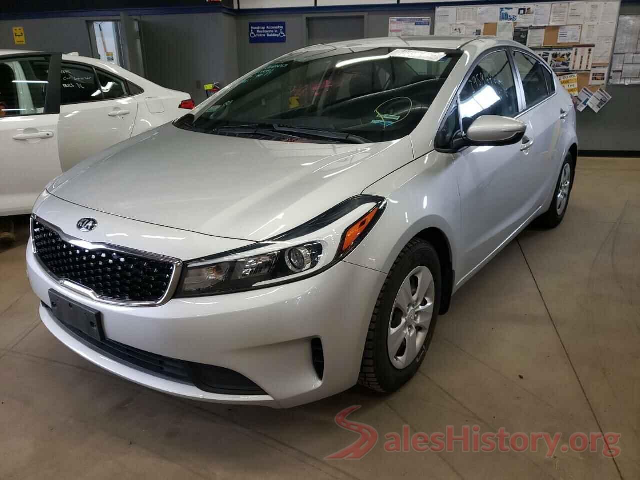 3KPFK4A77HE142856 2017 KIA FORTE