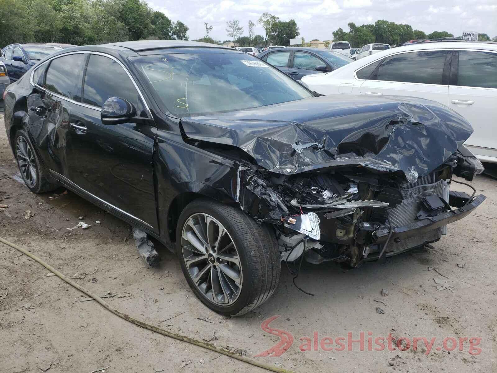 KNALC4J11H5090404 2017 KIA CADENZA