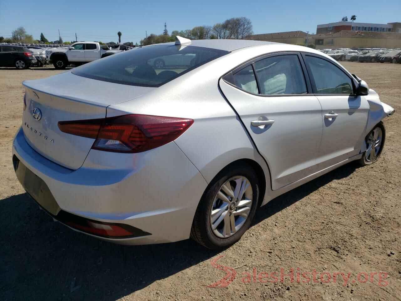 5NPD84LF8KH458070 2019 HYUNDAI ELANTRA