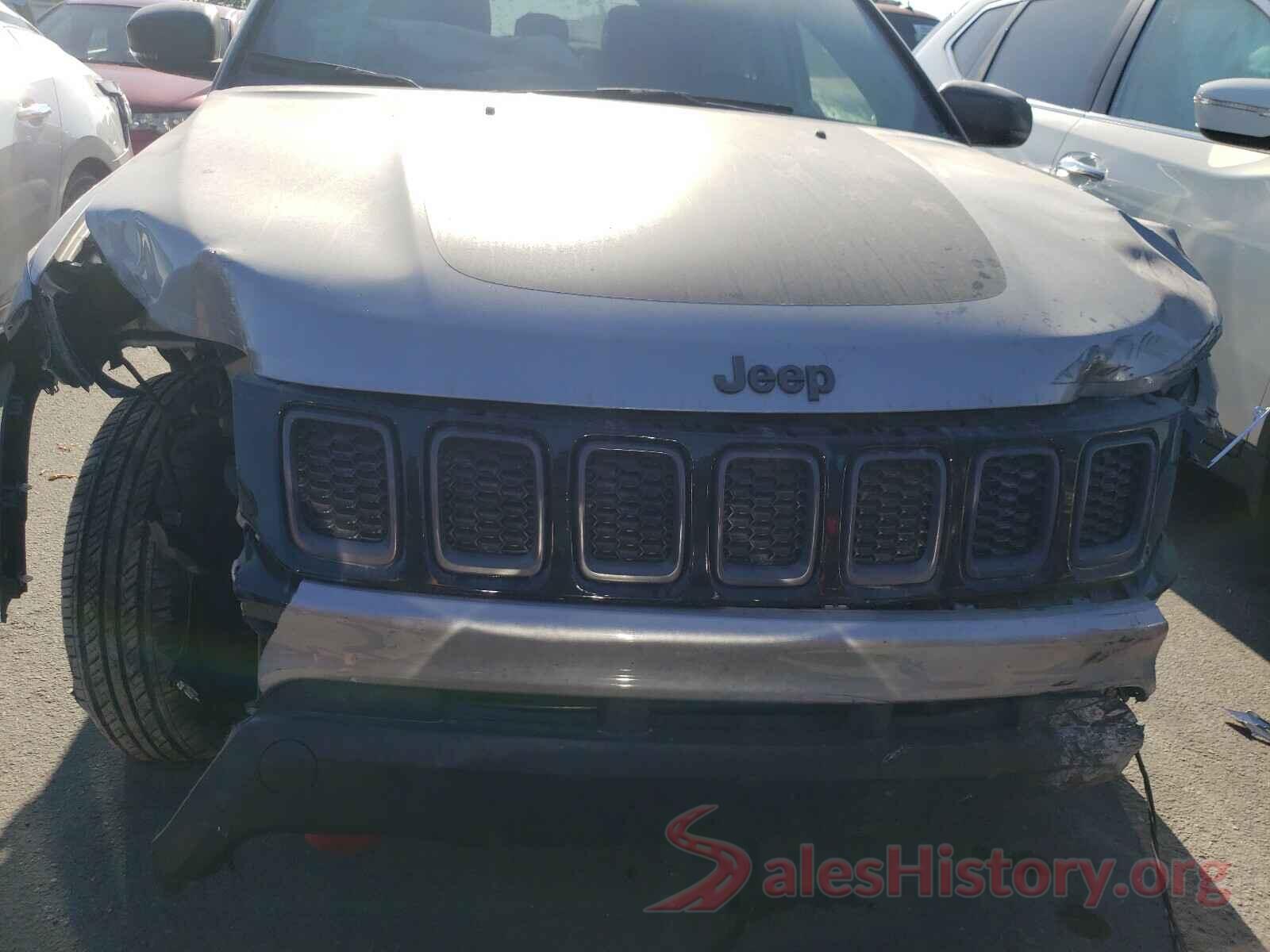 3C4NJDDB7KT618024 2019 JEEP COMPASS