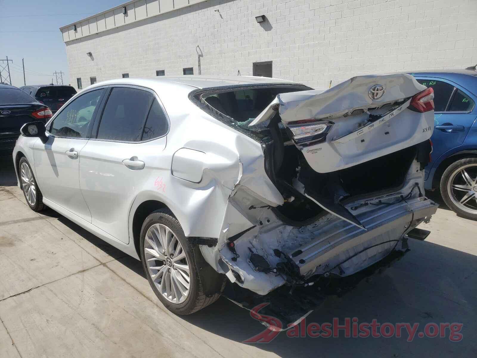 4T1B11HK5JU085845 2018 TOYOTA CAMRY