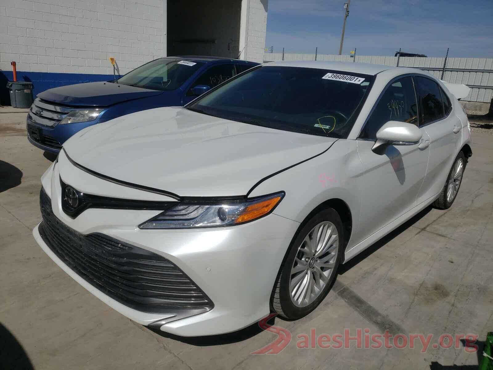 4T1B11HK5JU085845 2018 TOYOTA CAMRY