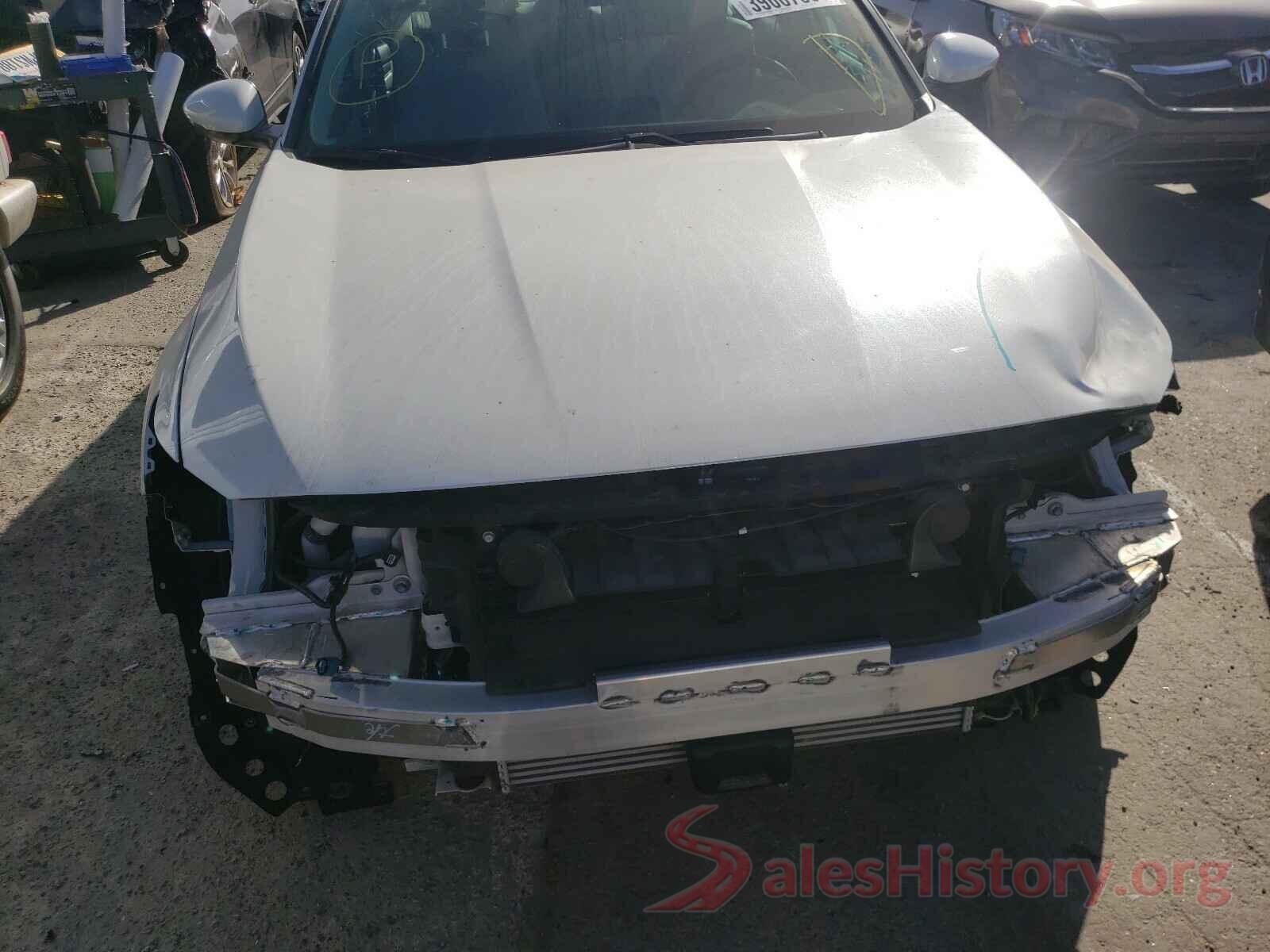 1HGCV1F51JA189052 2018 HONDA ACCORD