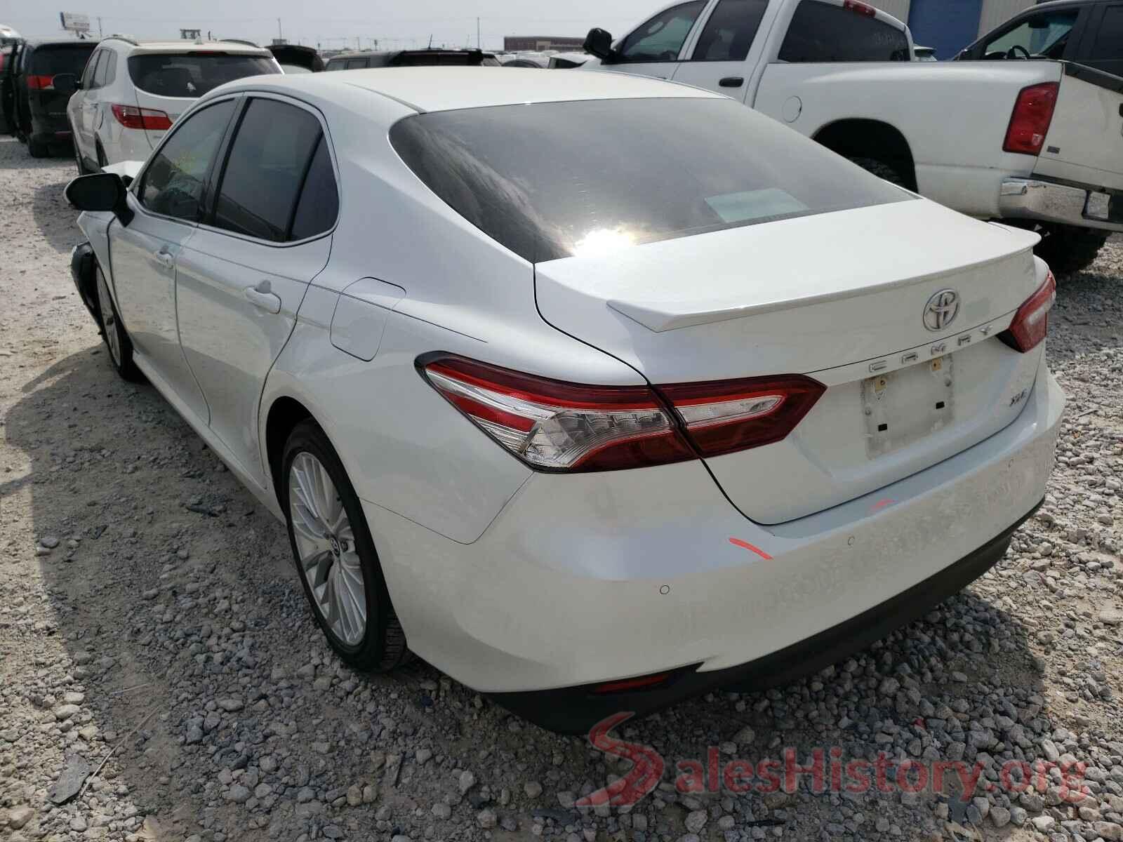 4T1B11HK3JU081924 2018 TOYOTA CAMRY