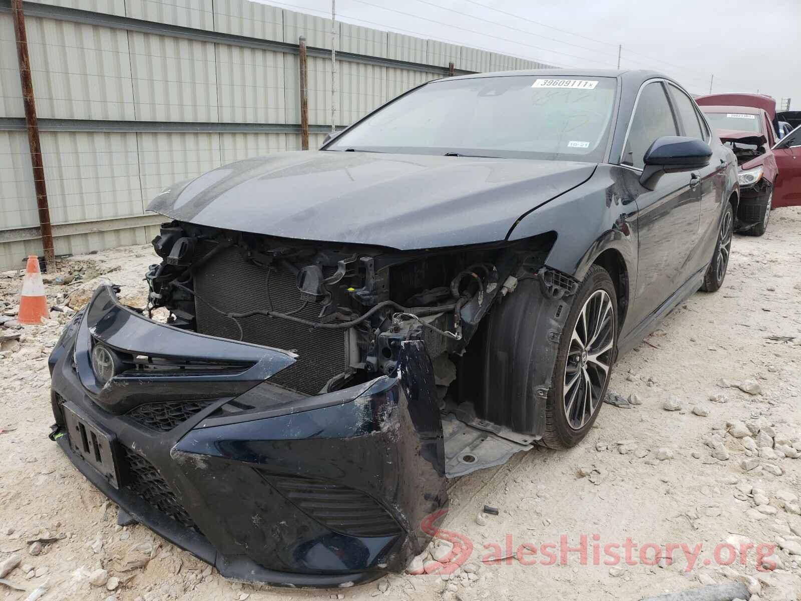 4T1B11HK4JU644317 2018 TOYOTA CAMRY