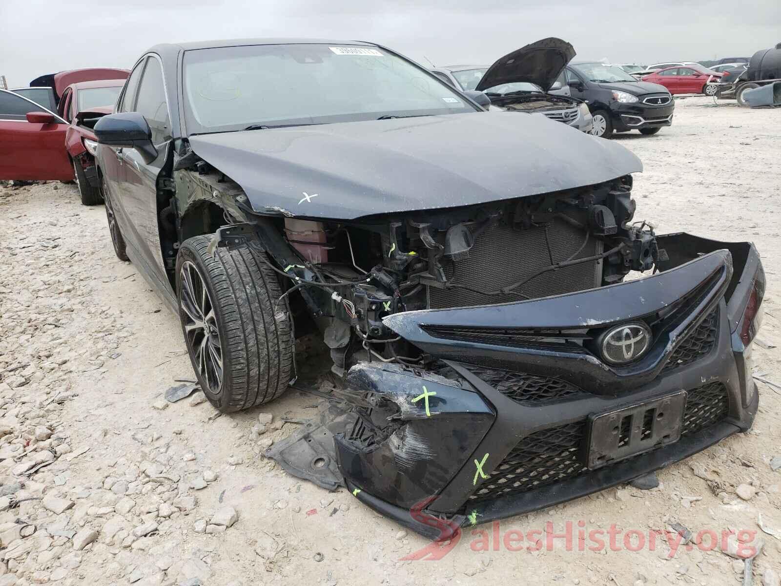 4T1B11HK4JU644317 2018 TOYOTA CAMRY