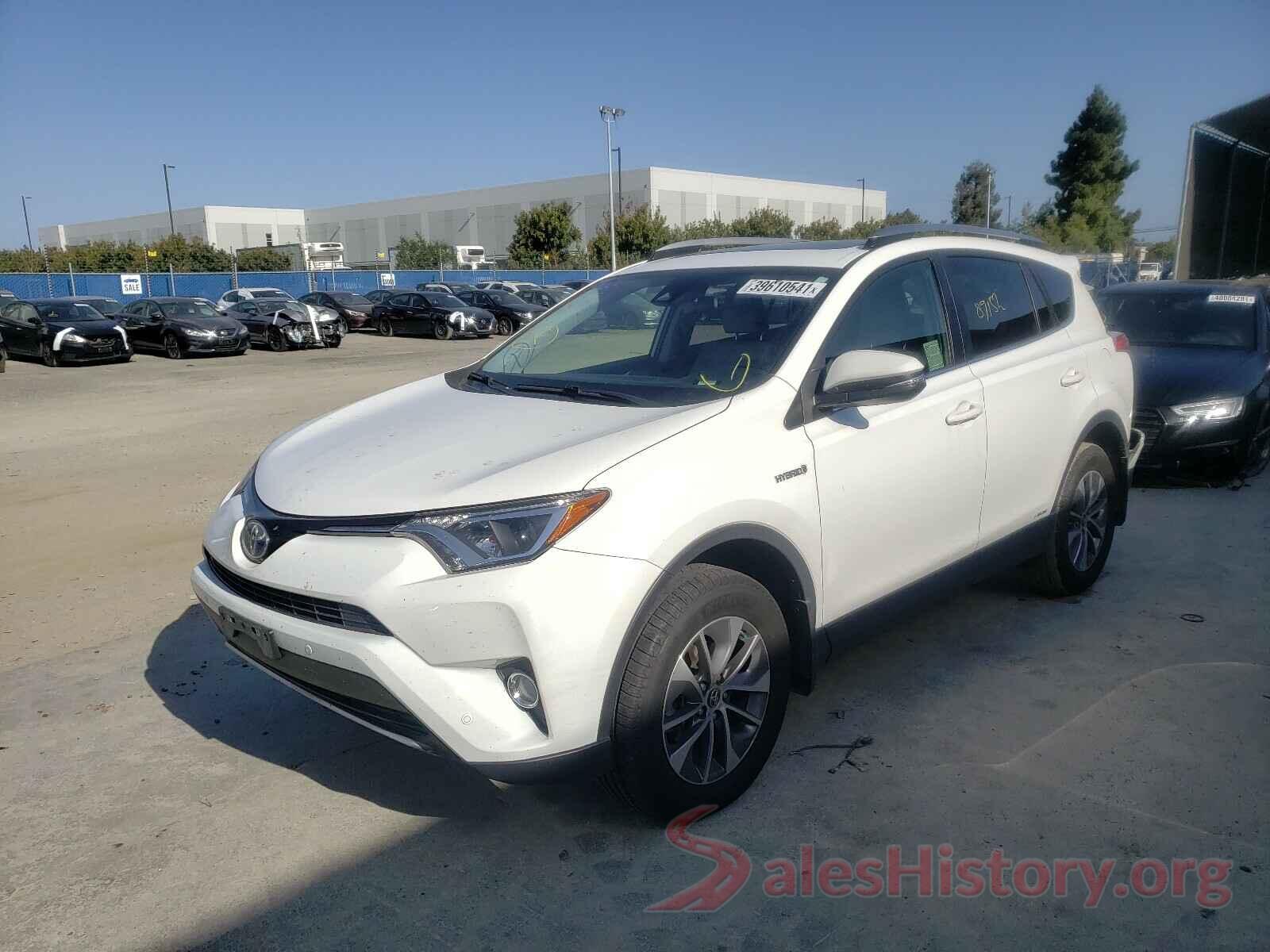 JTMRJREV5HD131099 2017 TOYOTA RAV4