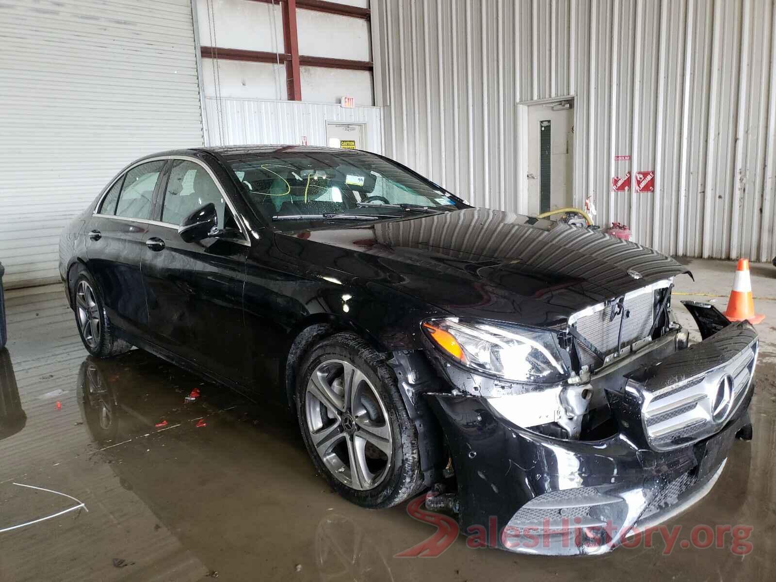 WDDZF4KB4JA469864 2018 MERCEDES-BENZ E CLASS