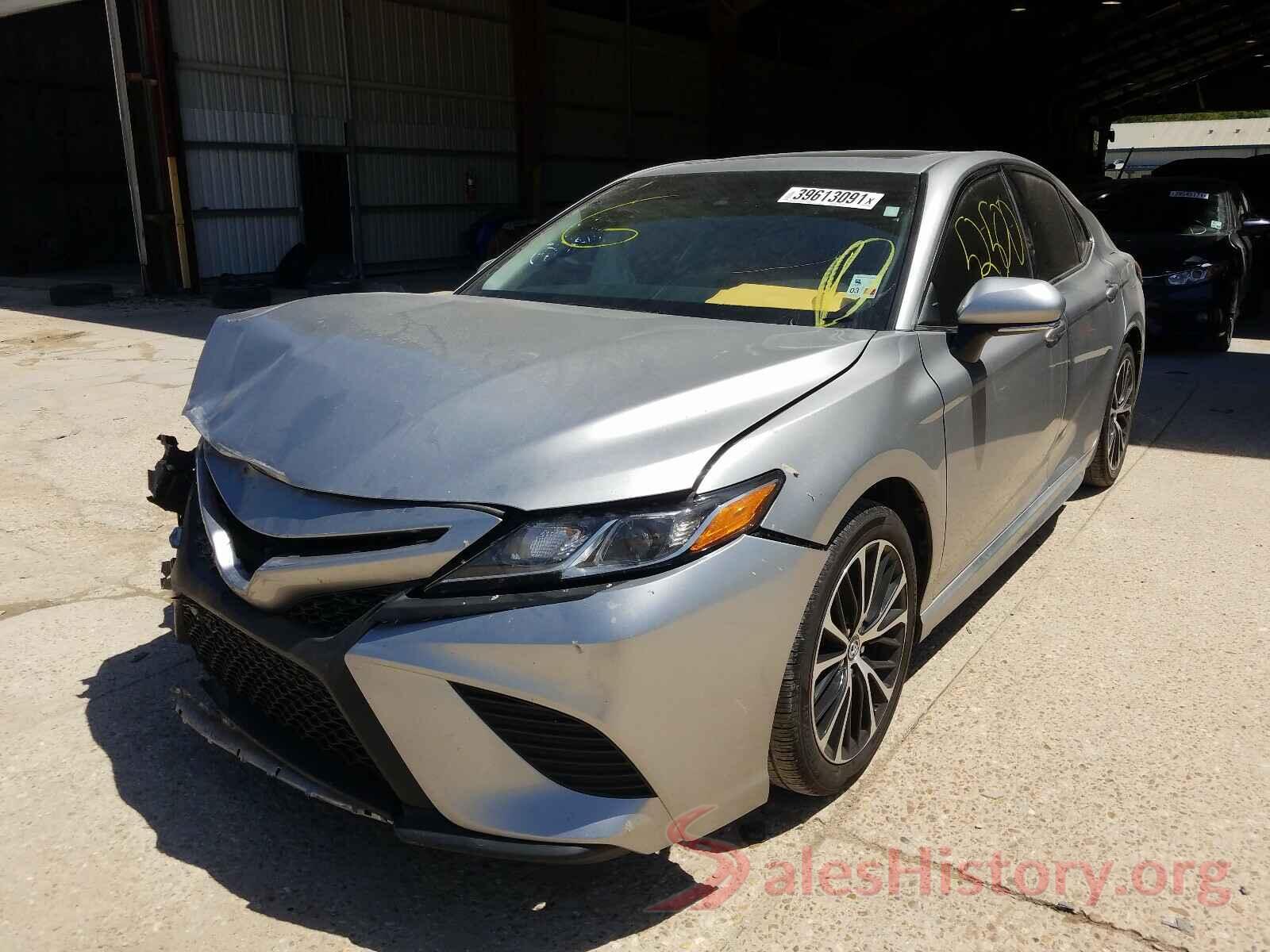 4T1B11HK9JU069650 2018 TOYOTA CAMRY