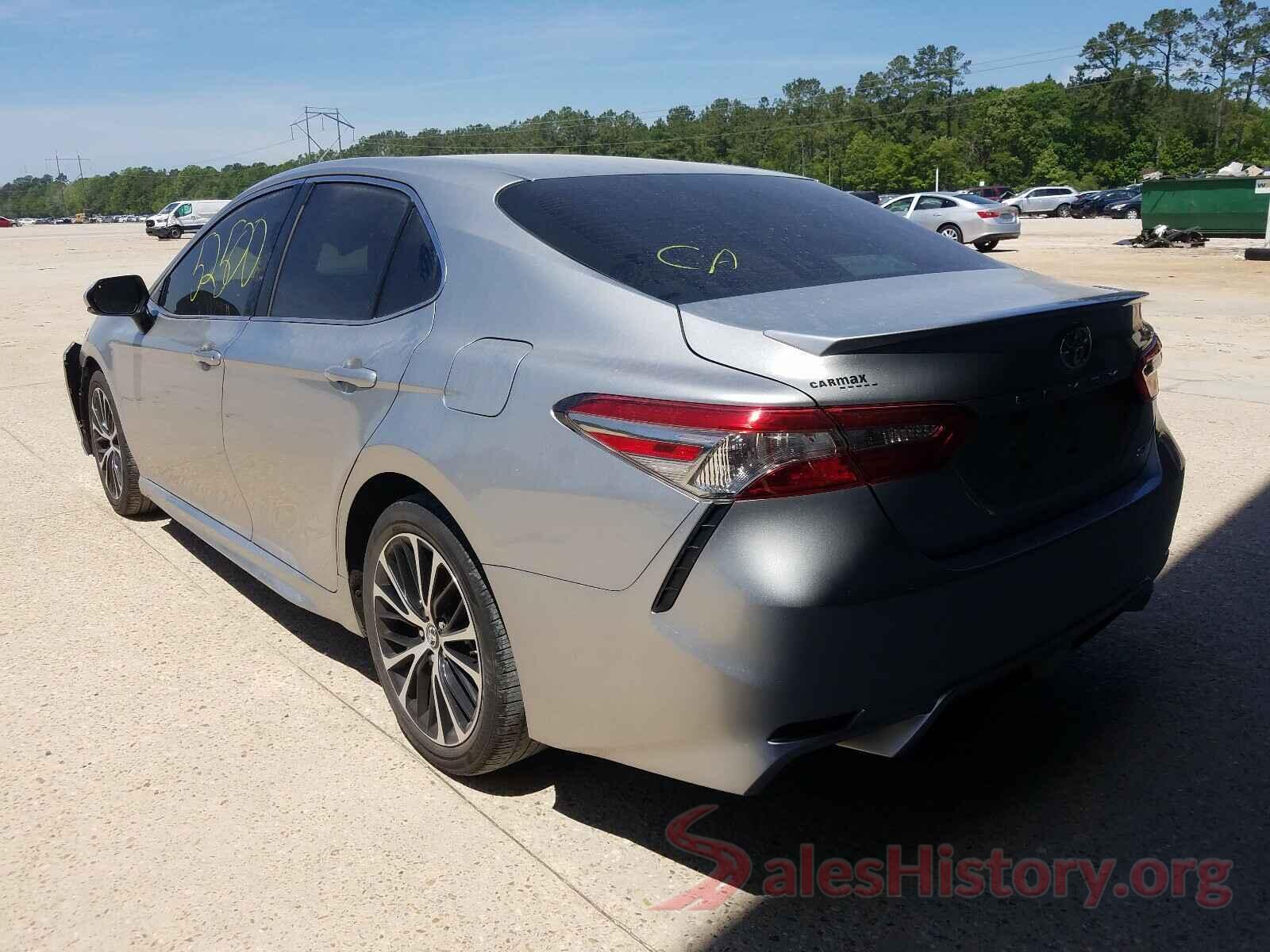 4T1B11HK9JU069650 2018 TOYOTA CAMRY