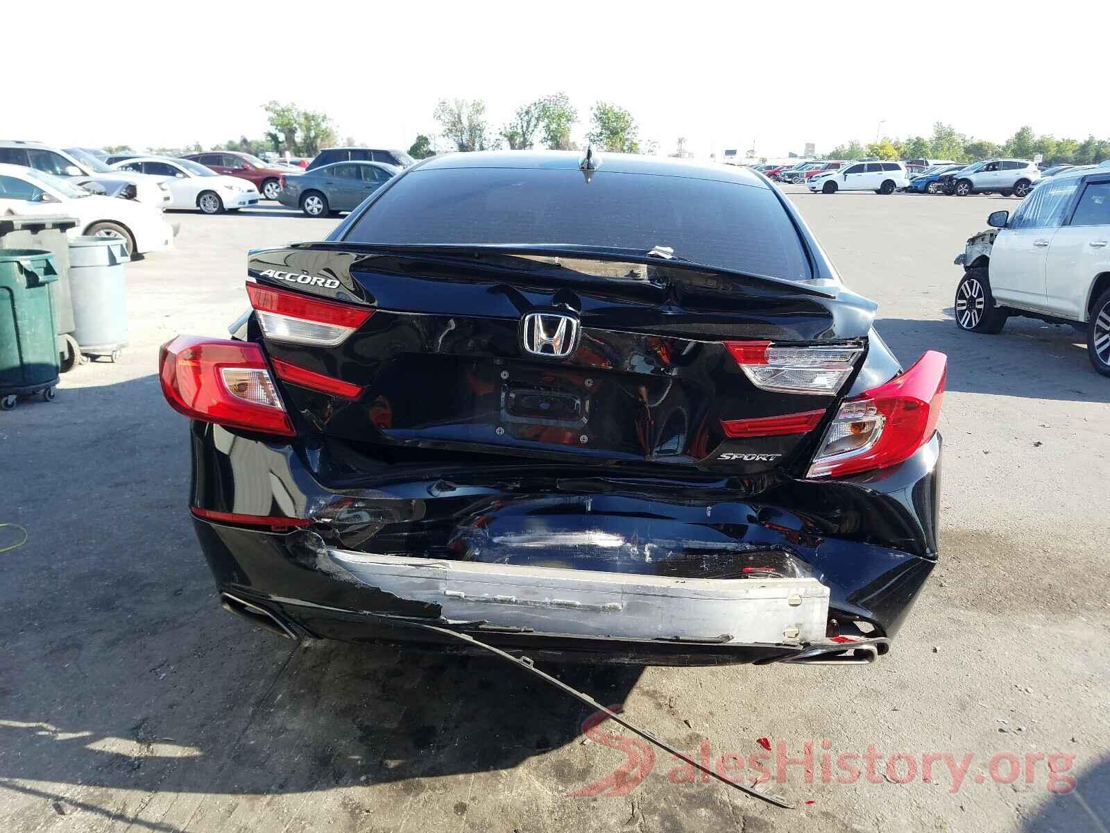 1HGCV1F37JA081243 2018 HONDA ACCORD