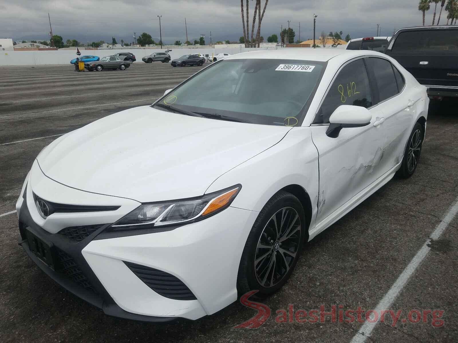 4T1B11HK0KU800371 2019 TOYOTA CAMRY