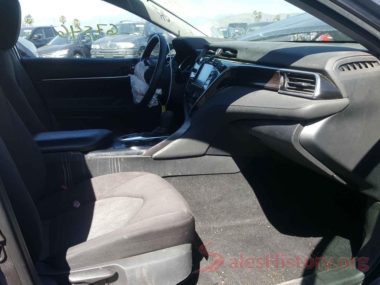 4T1B31HK1JU004267 2018 TOYOTA CAMRY