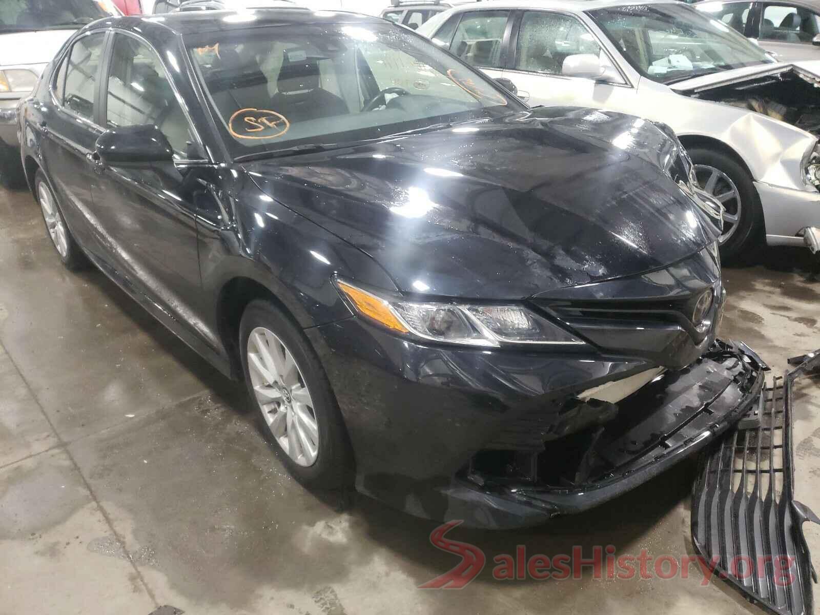 JTNB11HK1J3047745 2018 TOYOTA CAMRY