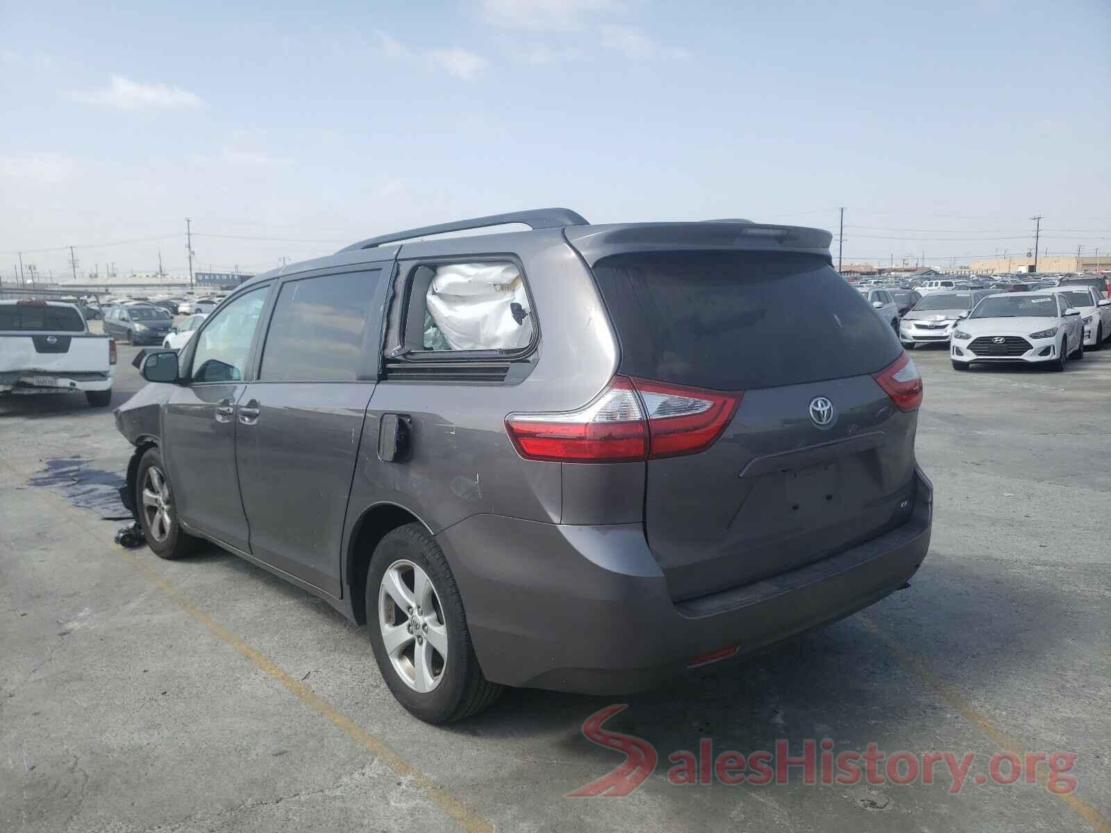 5TDKZ3DC0HS868125 2017 TOYOTA SIENNA