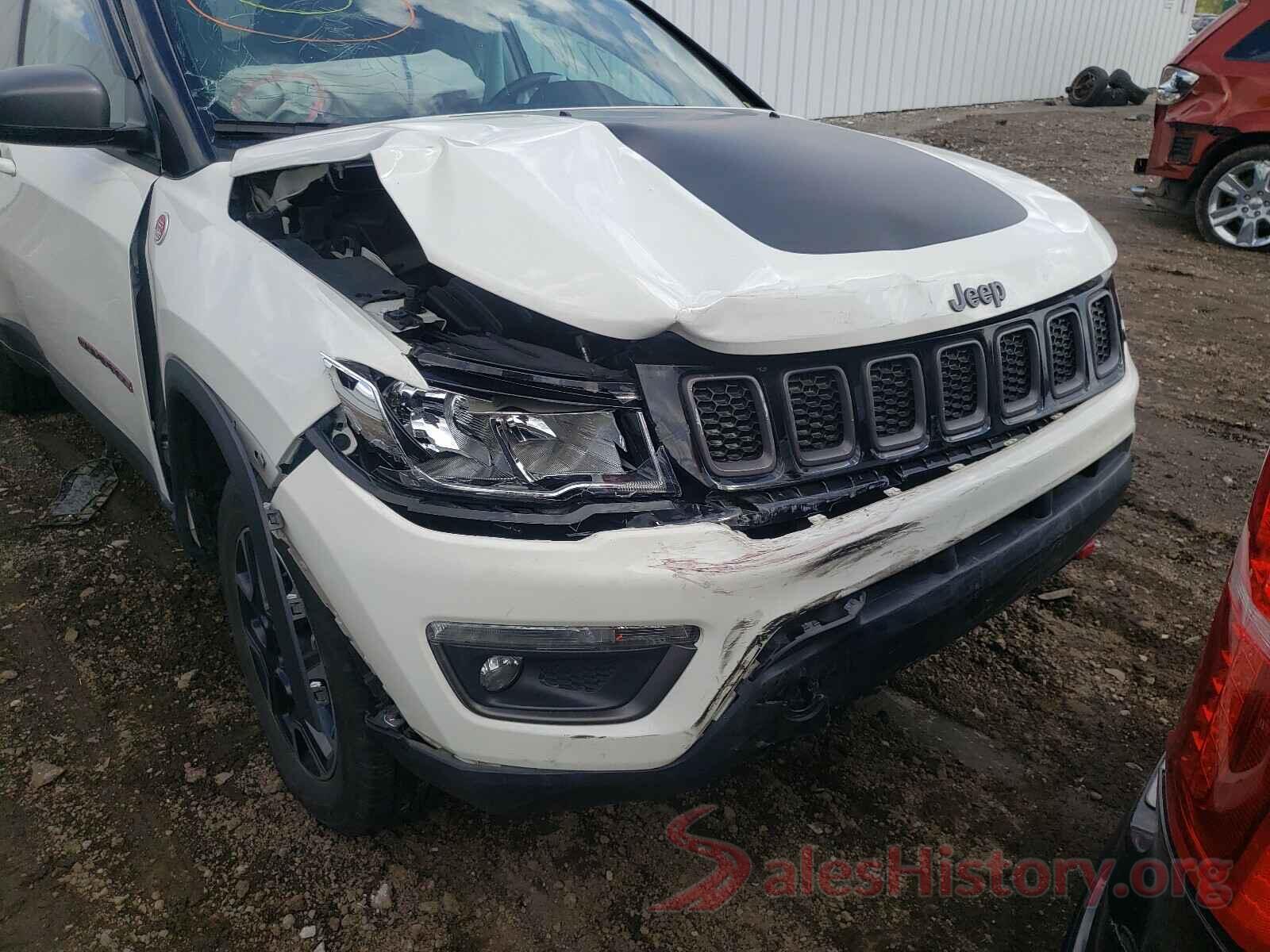 3C4NJDDB0KT721799 2019 JEEP COMPASS