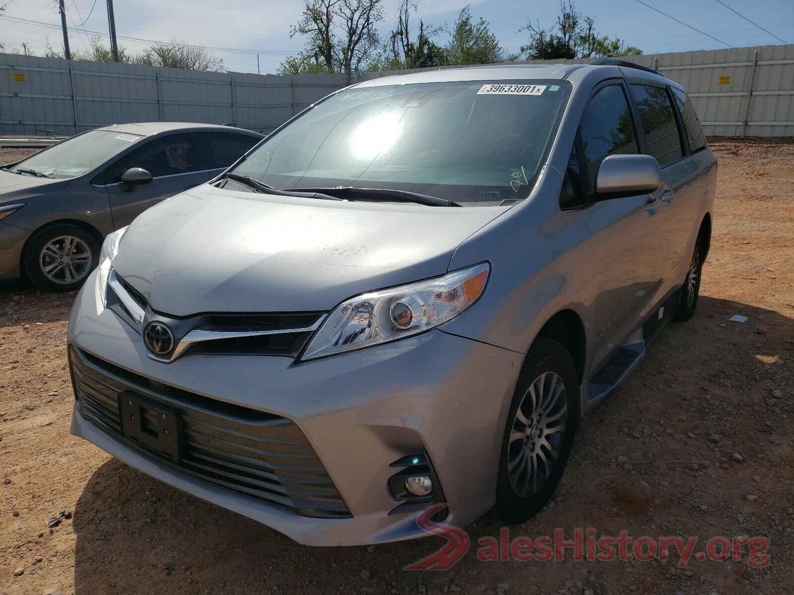 5TDYZ3DC0JS957273 2018 TOYOTA SIENNA