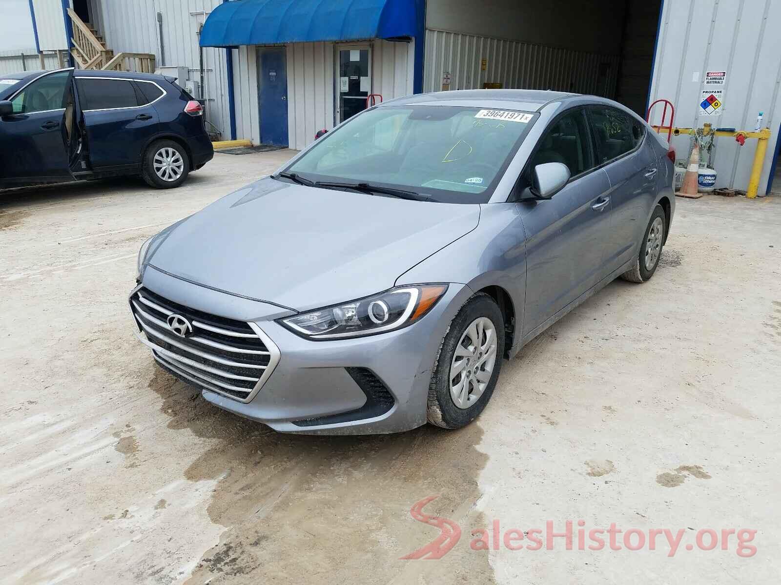 5NPD74LFXHH211600 2017 HYUNDAI ELANTRA