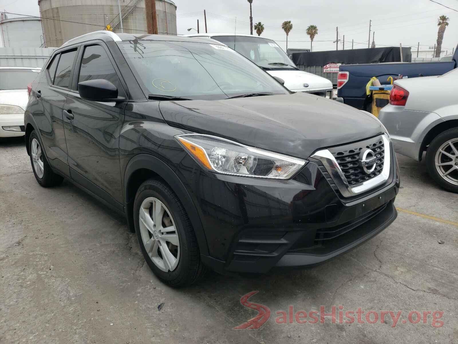 3N1CP5CU2JL543619 2018 NISSAN KICKS