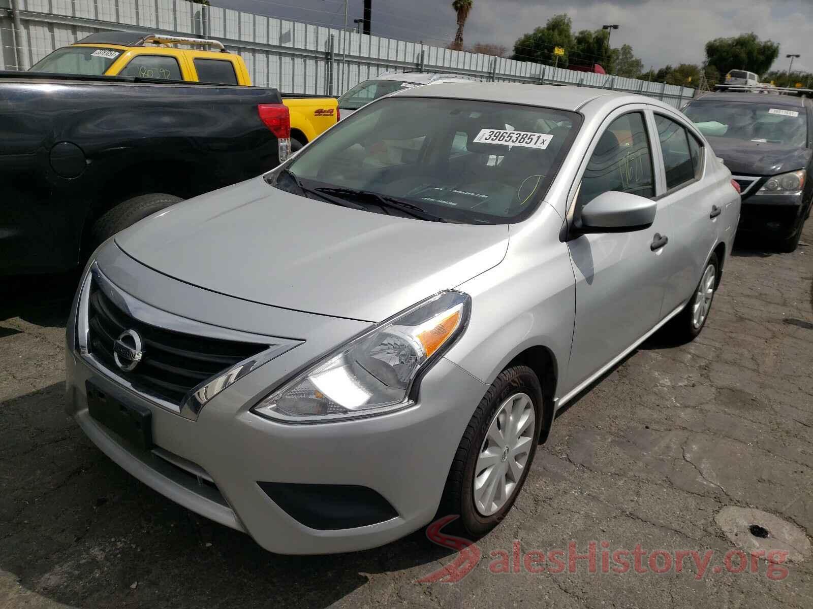 3N1CN7AP8JL868340 2018 NISSAN VERSA