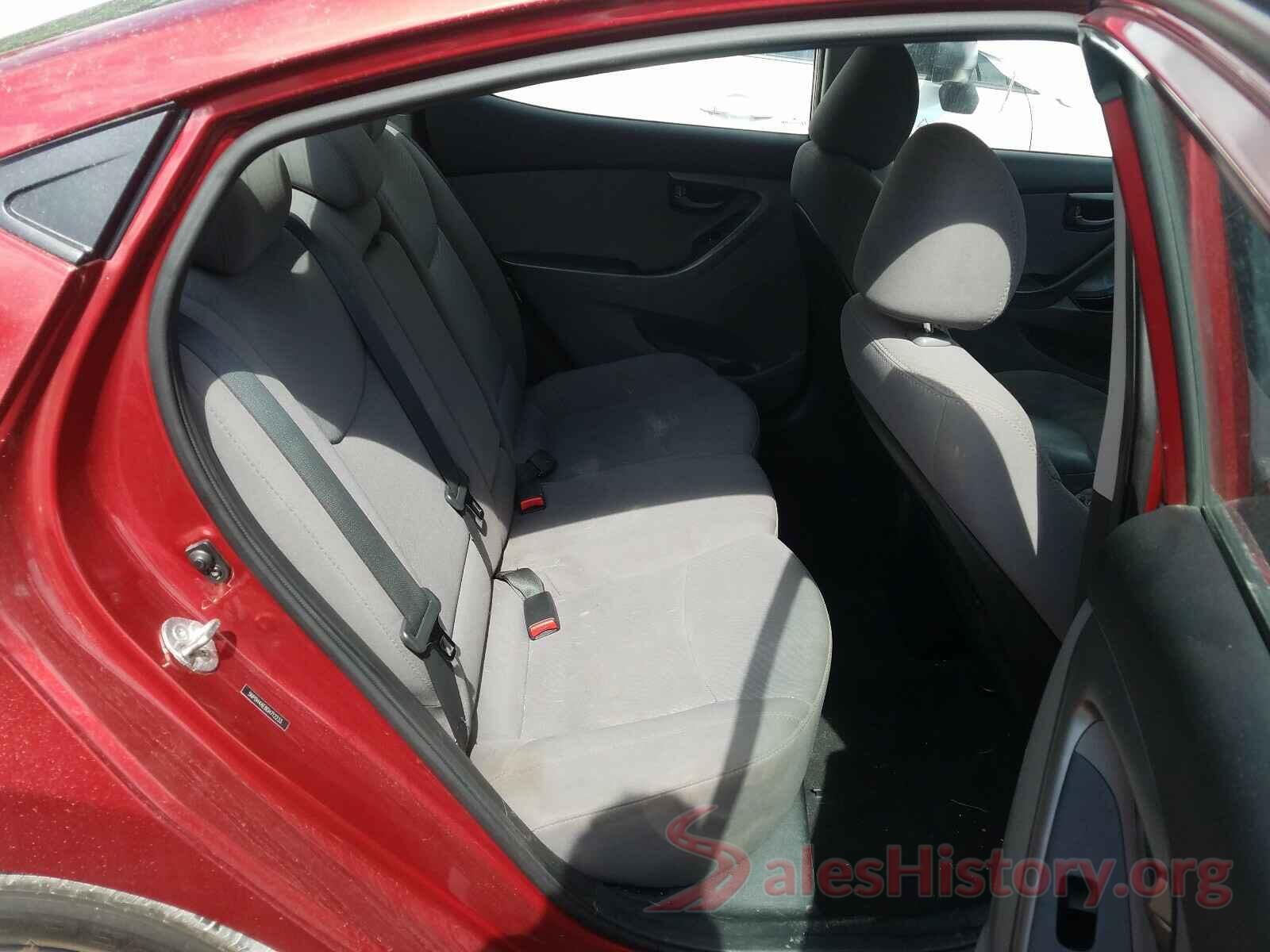 5NPDH4AE8GH712233 2016 HYUNDAI ELANTRA