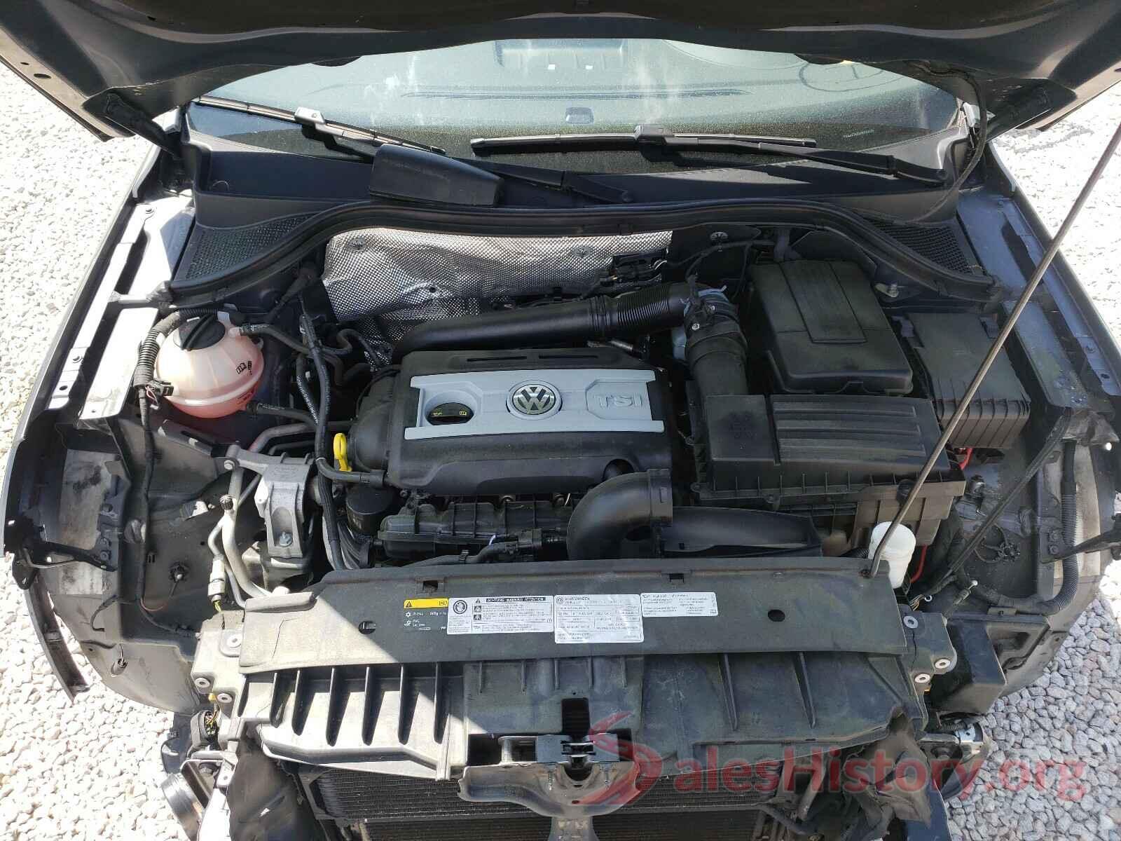 WVGAV7AX8HK040493 2017 VOLKSWAGEN TIGUAN