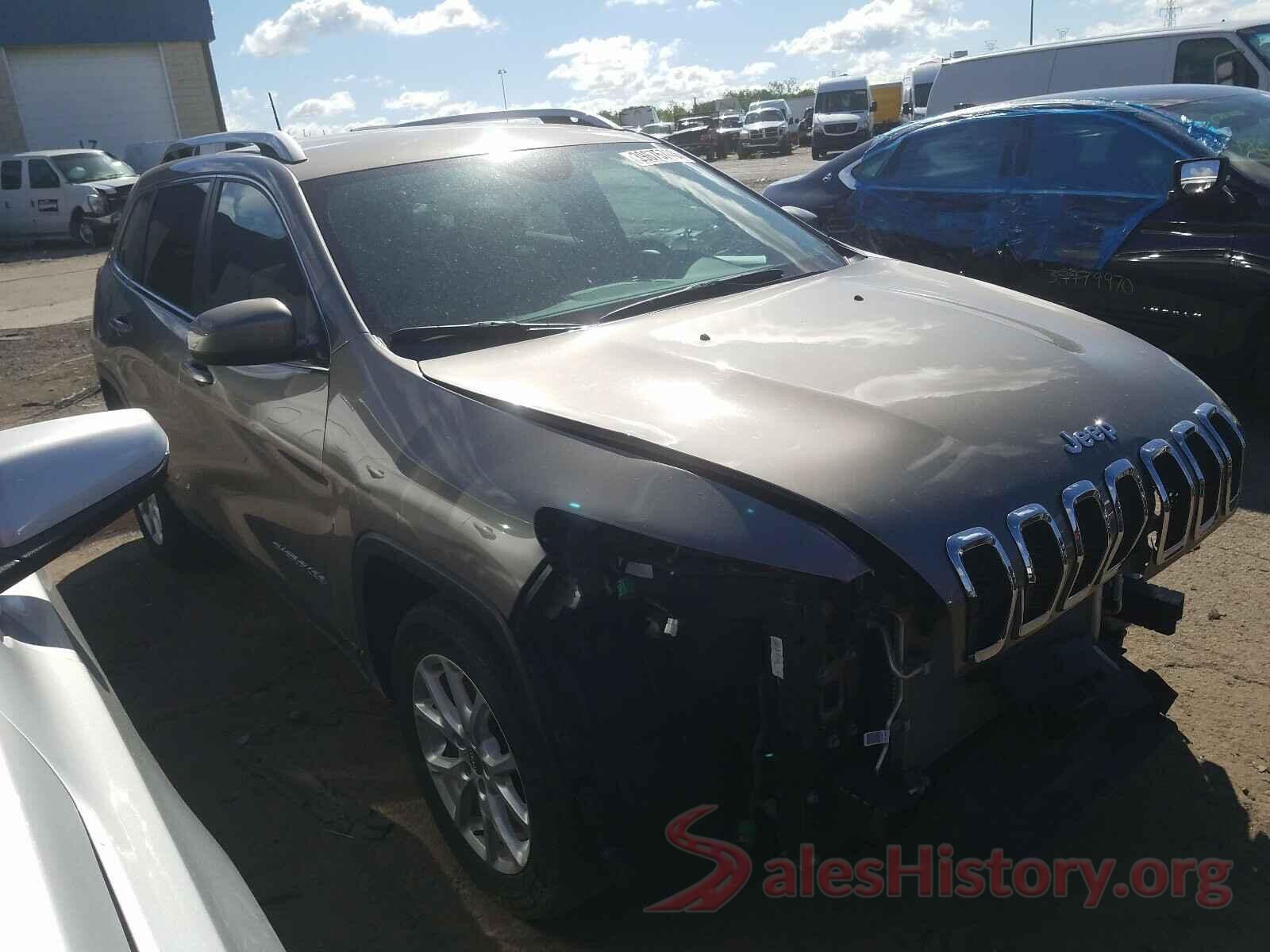 1C4PJLCB4HW607425 2017 JEEP CHEROKEE