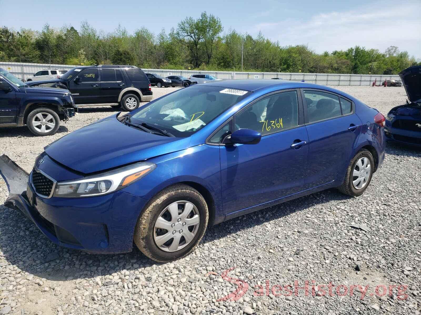 3KPFK4A75HE156318 2017 KIA FORTE