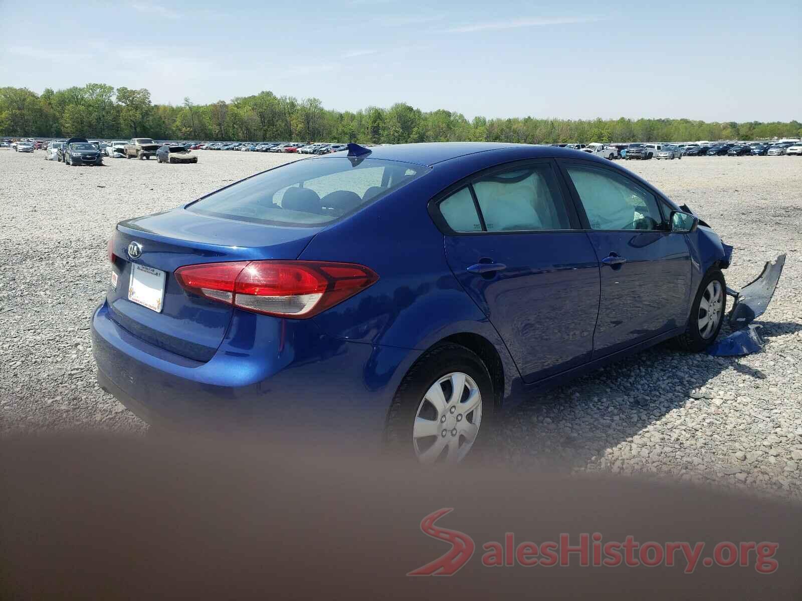 3KPFK4A75HE156318 2017 KIA FORTE