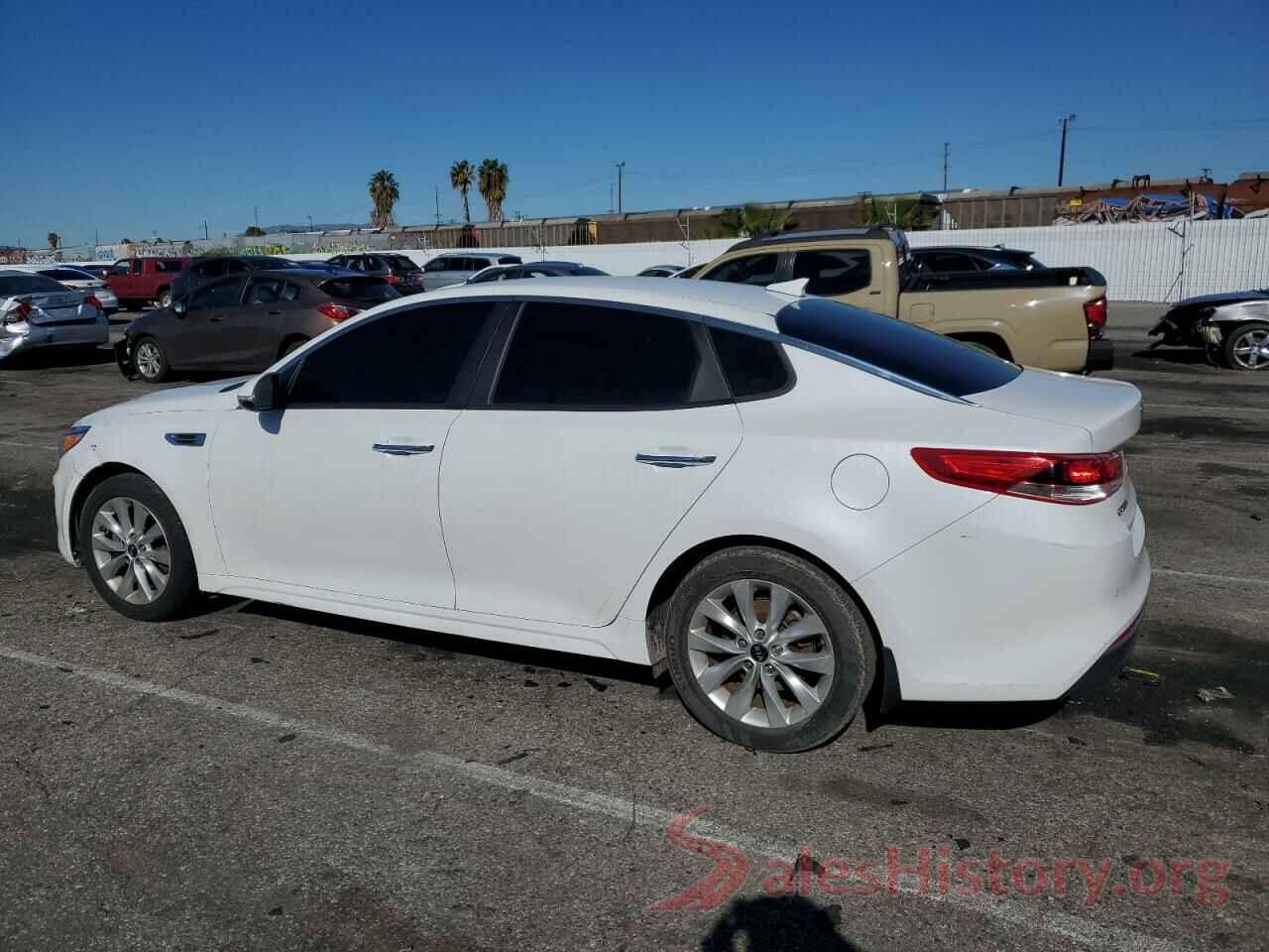 5XXGT4L31JG257283 2018 KIA OPTIMA