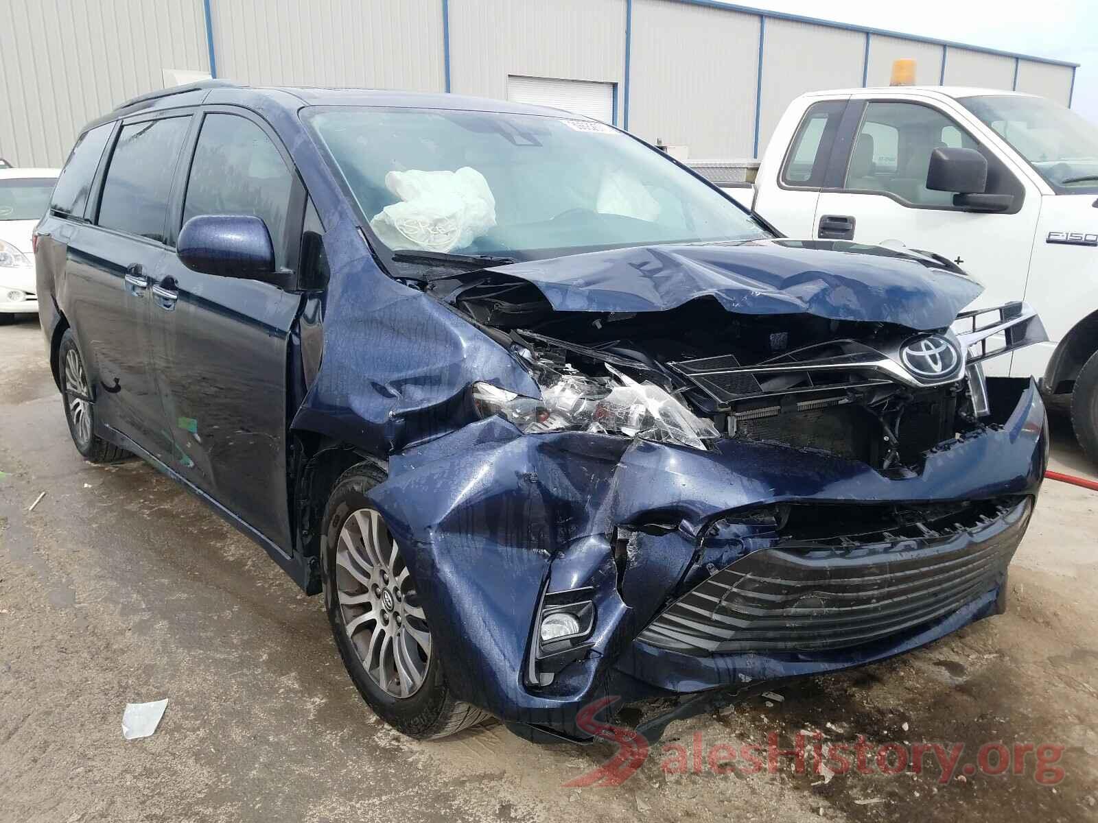 5TDYZ3DC9JS954212 2018 TOYOTA SIENNA