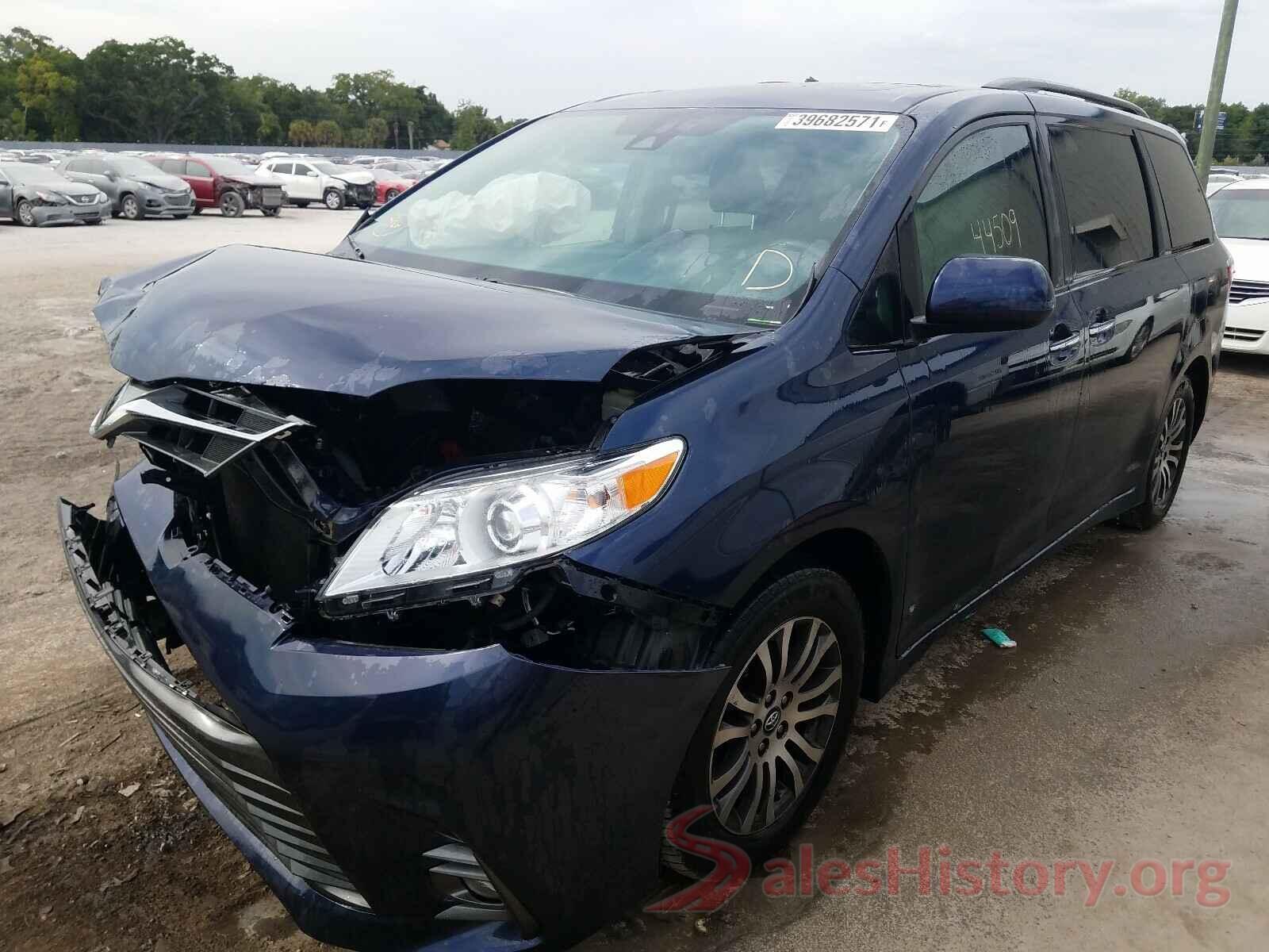 5TDYZ3DC9JS954212 2018 TOYOTA SIENNA