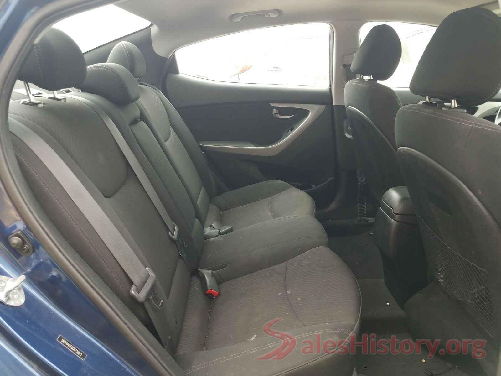 5NPDH4AE0GH738812 2016 HYUNDAI ELANTRA