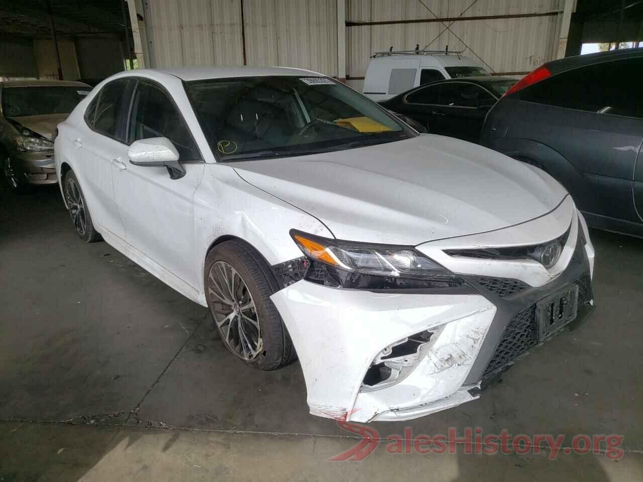 4T1B11HK1KU771379 2019 TOYOTA CAMRY