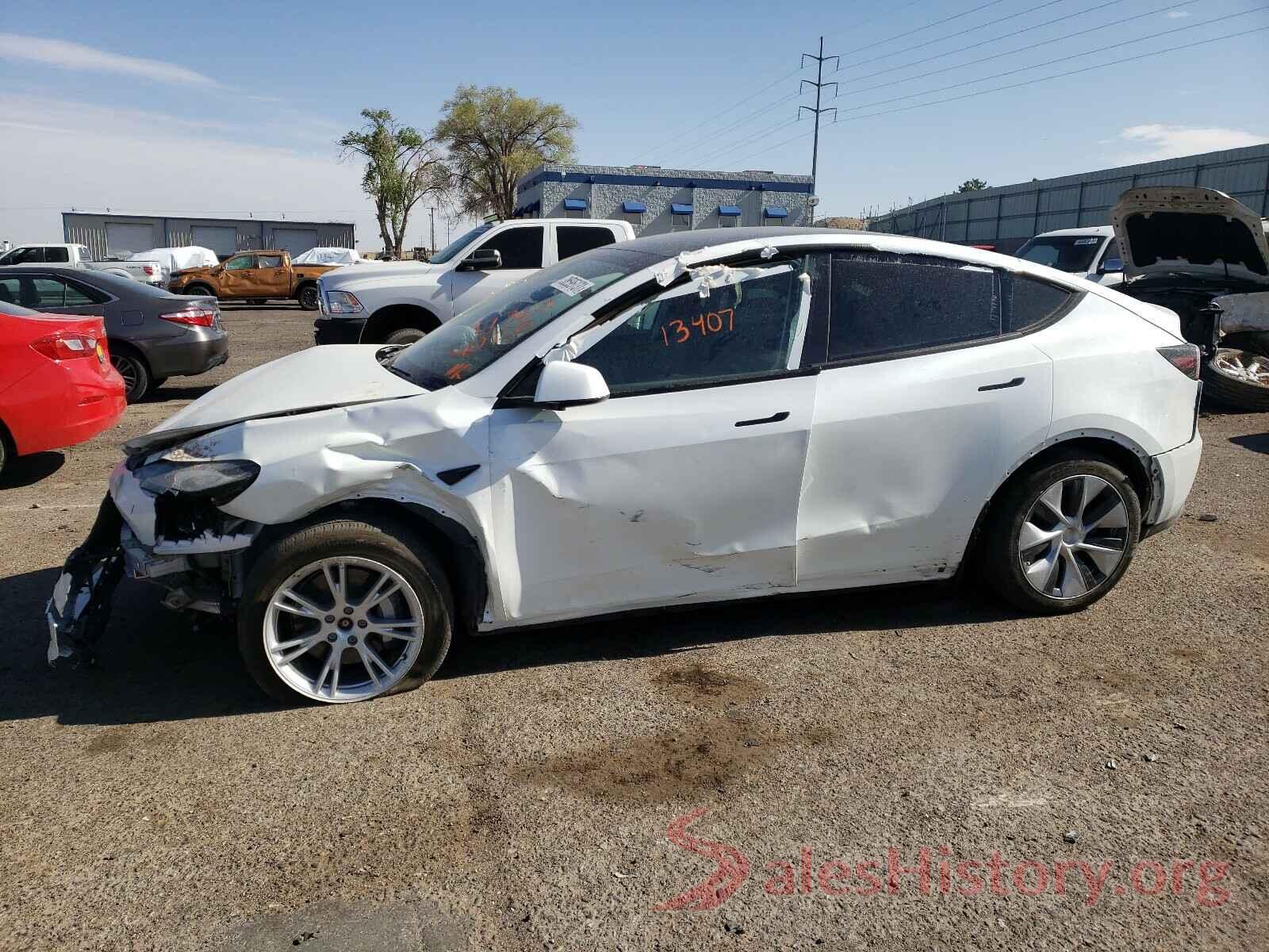 5YJYGDEE5LF026478 2020 TESLA MODEL Y