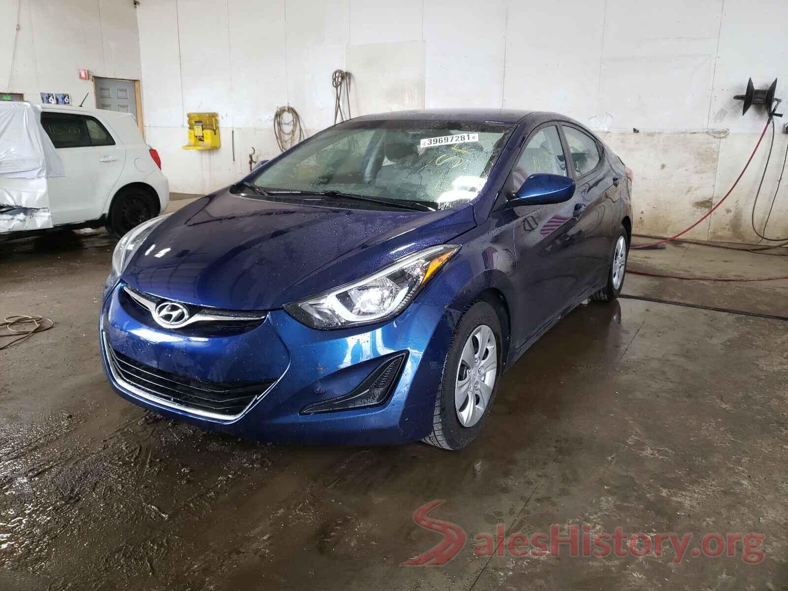 5NPDH4AE8GH786915 2016 HYUNDAI ELANTRA