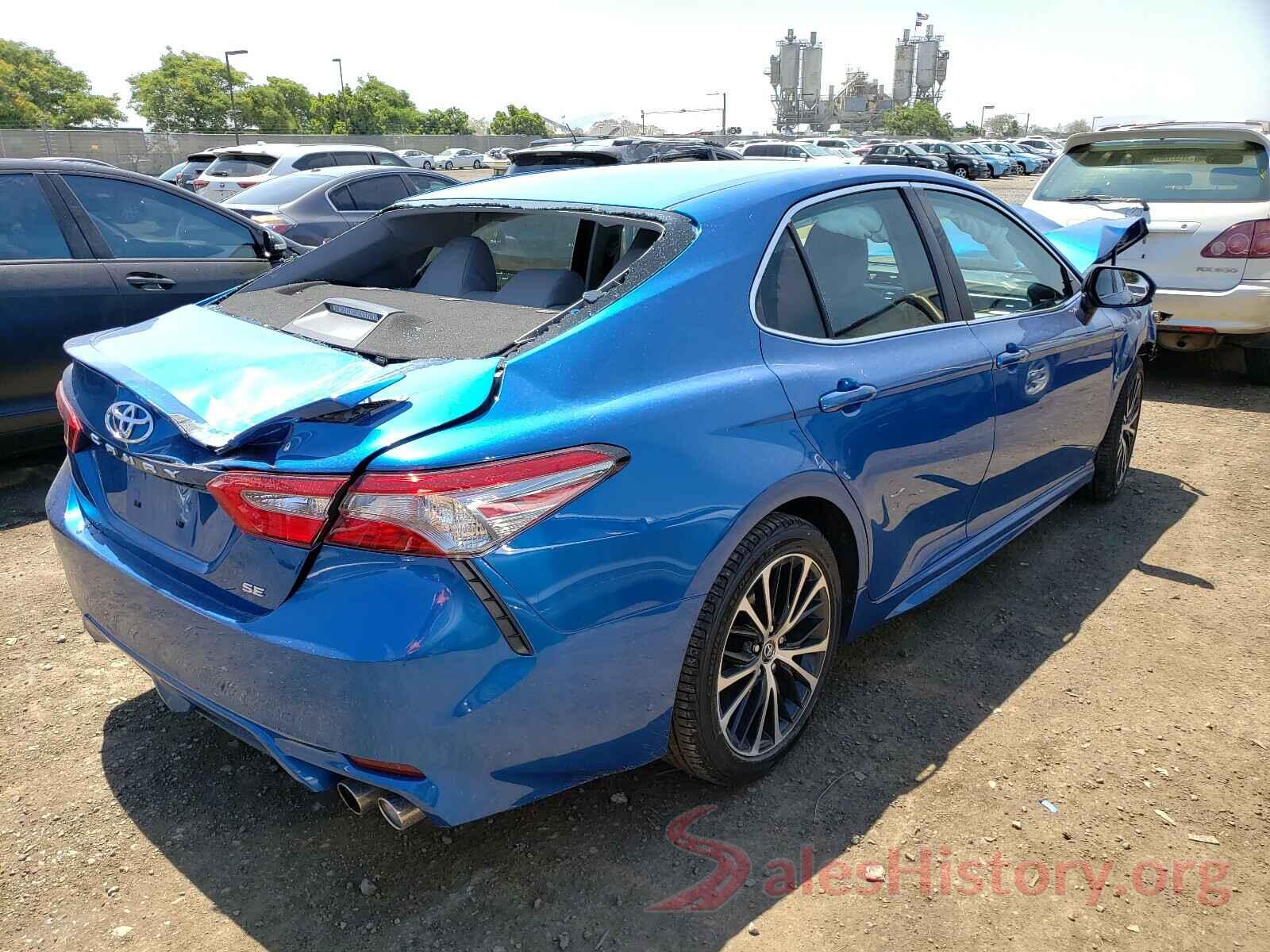 4T1B11HK4JU012952 2018 TOYOTA CAMRY