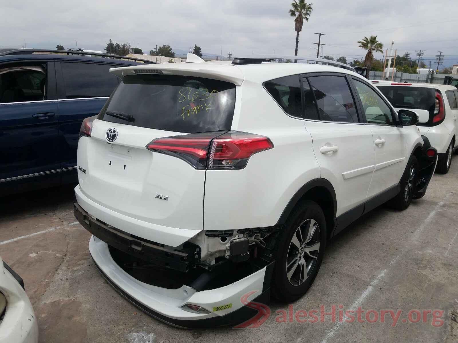 JTMWFREV3JD114893 2018 TOYOTA RAV4